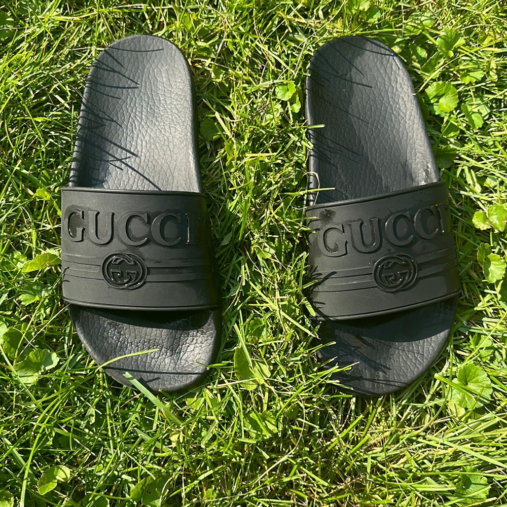 Gucci Pool Slides Gem